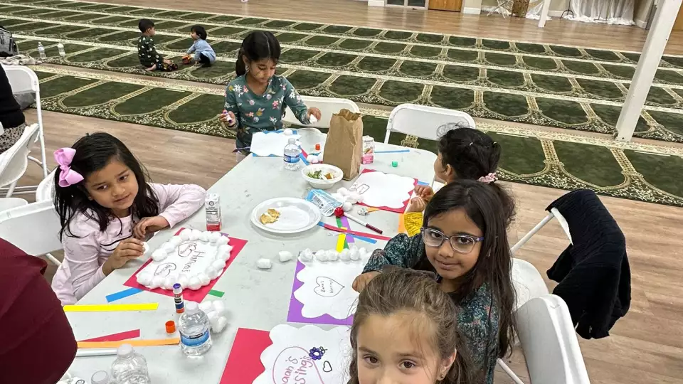 kidsgiving5